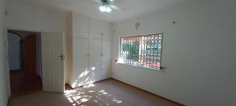 To Let 5 Bedroom Property for Rent in Briza Western Cape